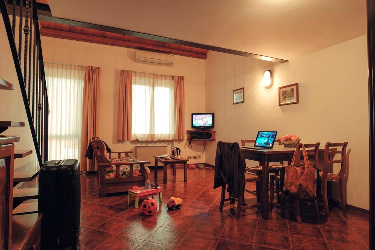 Casanova - Family Apartments Residence San Quirico d'Orcia Ngoại thất bức ảnh